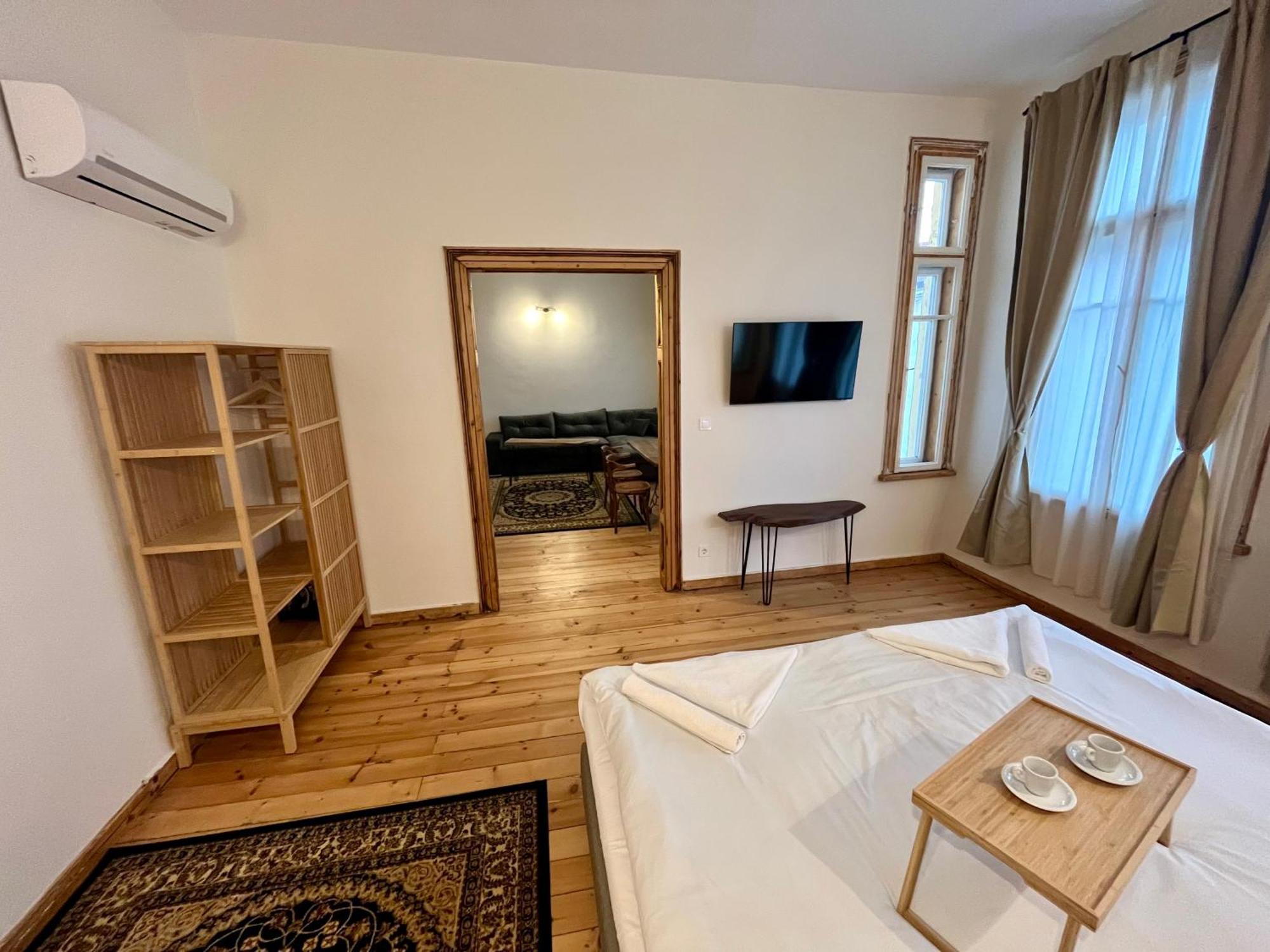 Skyler Vintage Apartments Plovdiv Buitenkant foto