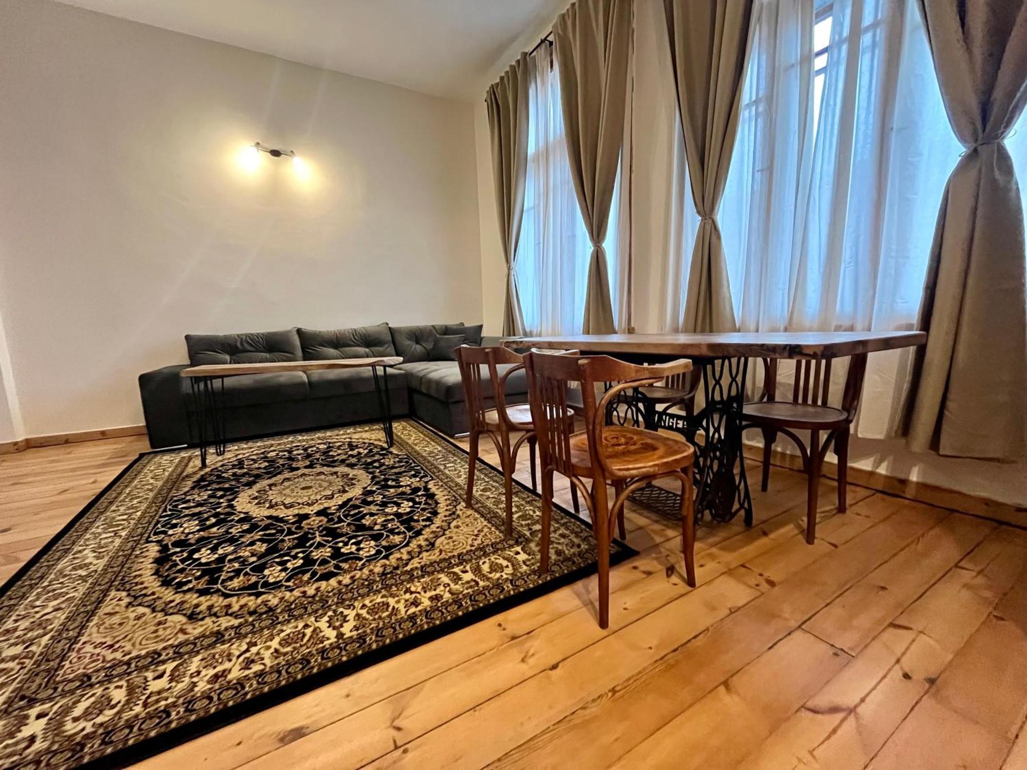 Skyler Vintage Apartments Plovdiv Buitenkant foto