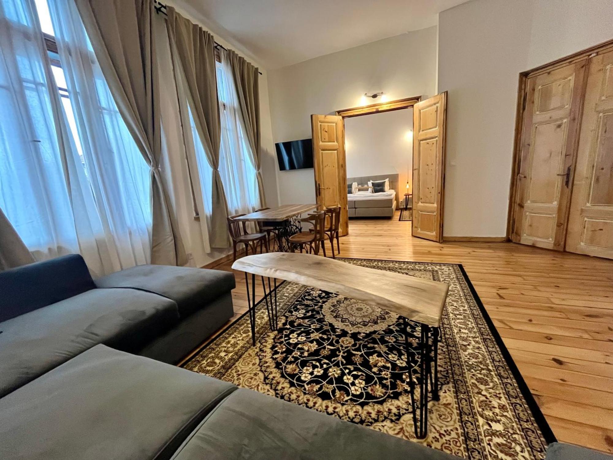Skyler Vintage Apartments Plovdiv Buitenkant foto