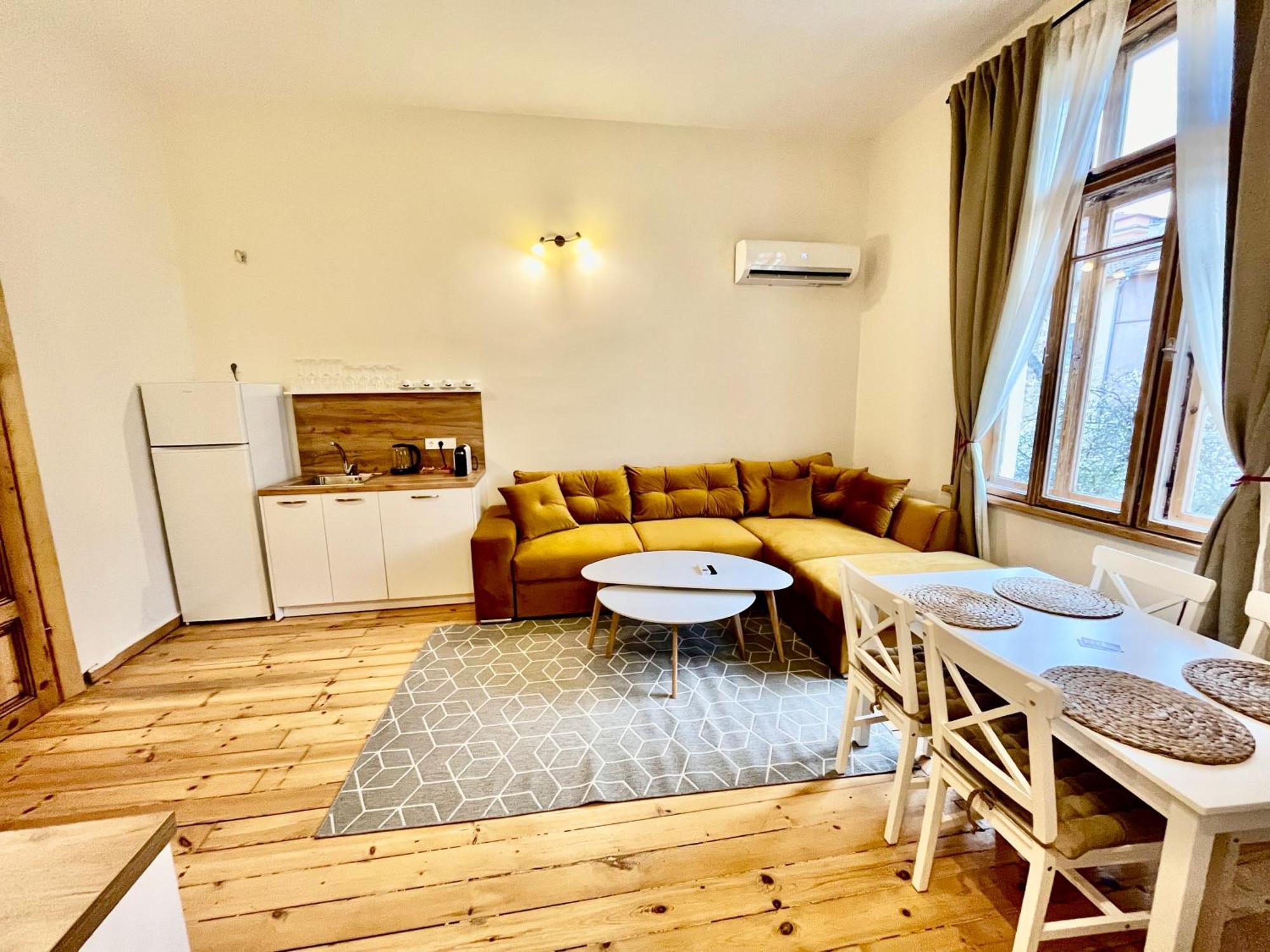 Skyler Vintage Apartments Plovdiv Buitenkant foto