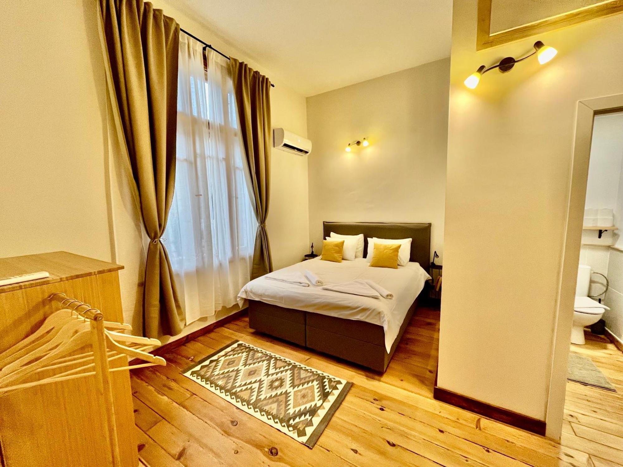 Skyler Vintage Apartments Plovdiv Buitenkant foto